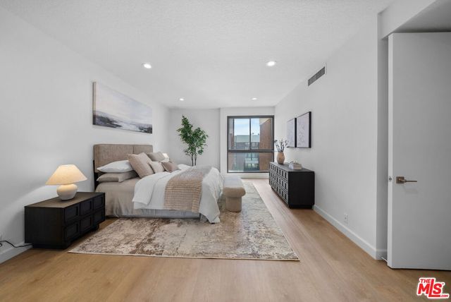 4477 Wilshire Boulevard 308, Los Angeles, CA 90010