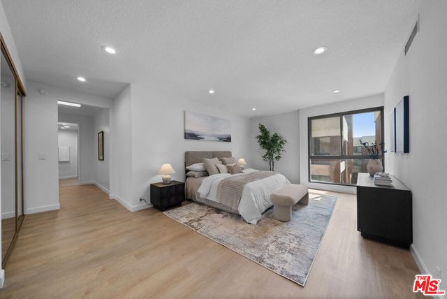 4477 Wilshire Boulevard 308, Los Angeles, CA 90010
