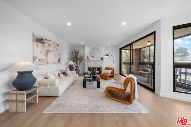 4477 Wilshire Boulevard 308, Los Angeles, CA 90010