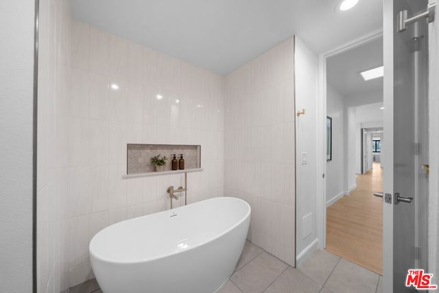 4477 Wilshire Boulevard 308, Los Angeles, CA 90010