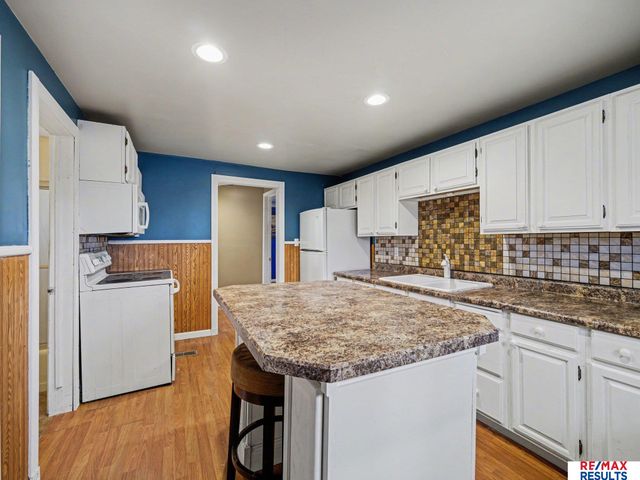 3016 S 43 Street, Omaha, NE 68105