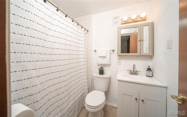 505 Rosehill Lane, St Clair, MO 63077