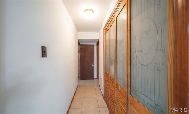 505 Rosehill Lane, St Clair, MO 63077