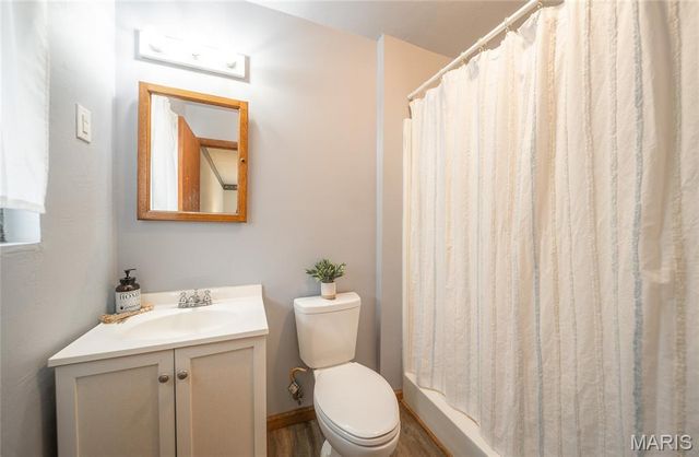 505 Rosehill Lane, St Clair, MO 63077