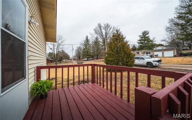 505 Rosehill Lane, St Clair, MO 63077