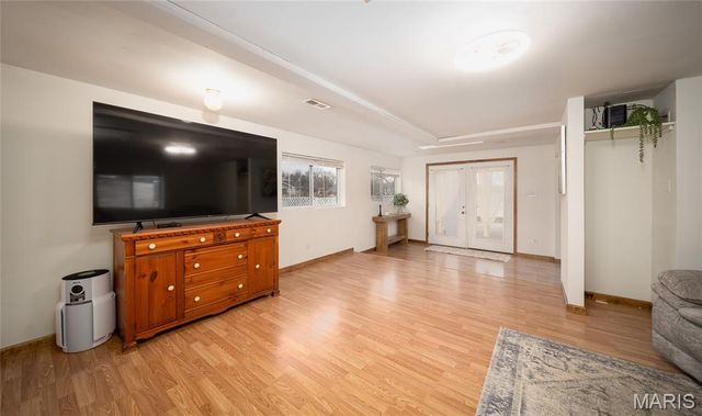 505 Rosehill Lane, St Clair, MO 63077