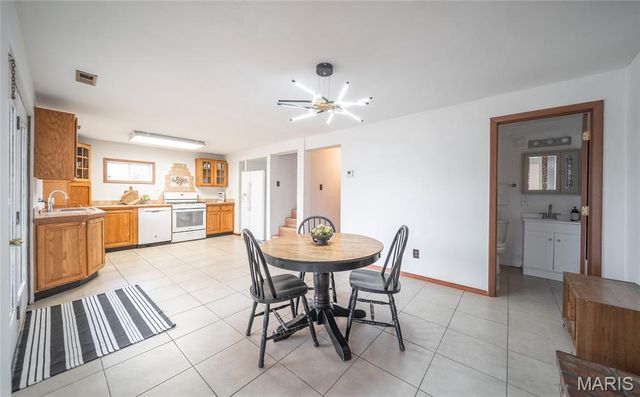 505 Rosehill Lane, St Clair, MO 63077