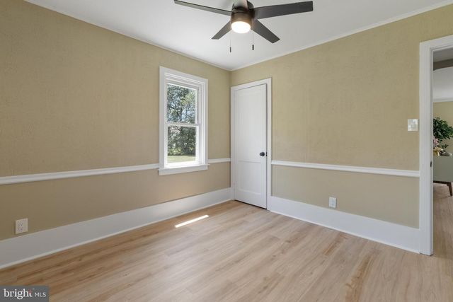 1224 W MILL ST, Quakertown, PA 18951