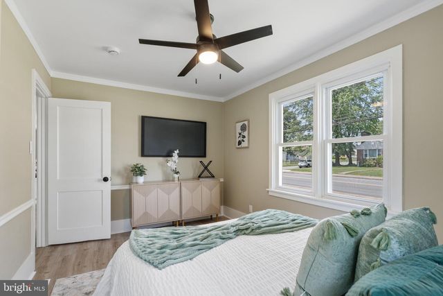 1224 W MILL ST, Quakertown, PA 18951