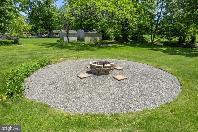 1224 W MILL ST, Quakertown, PA 18951