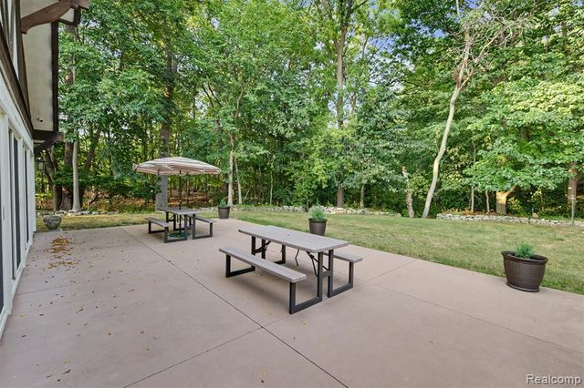 7345 Woodview Street 1, Westland, MI 48185