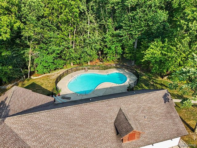 7345 Woodview Street 1, Westland, MI 48185