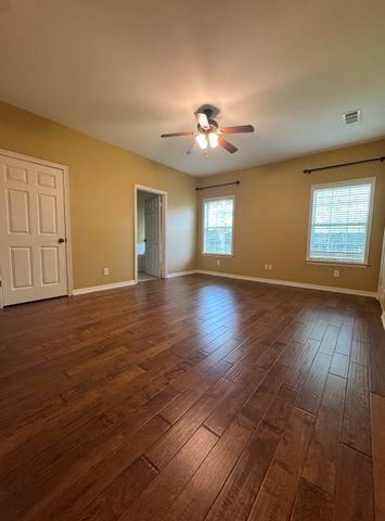 111 Reba Road, Heath, TX 75032