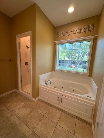 111 Reba Road, Heath, TX 75032