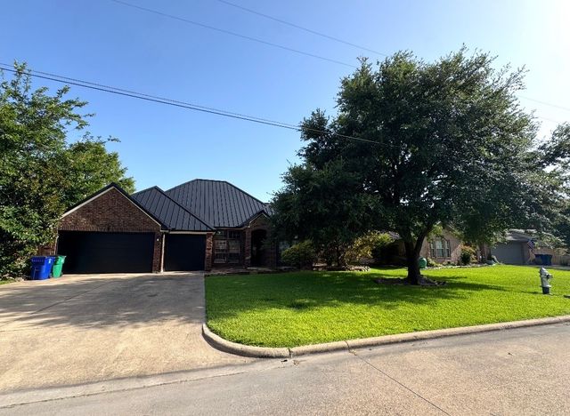 111 Reba Road, Heath, TX 75032