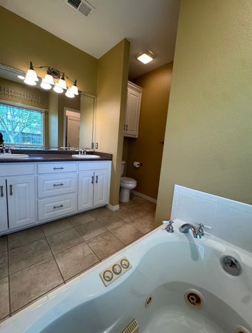 111 Reba Road, Heath, TX 75032