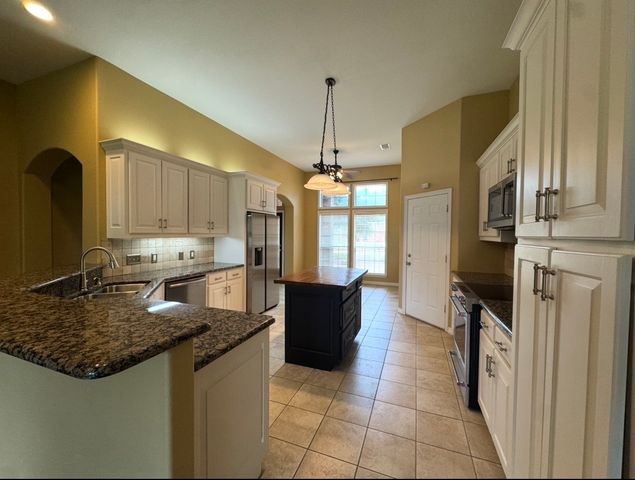 111 Reba Road, Heath, TX 75032