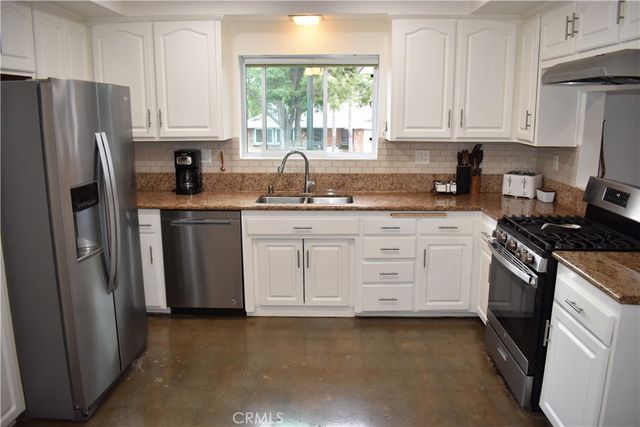 1156 Lyndhurst Drive, Riverside, CA 92507