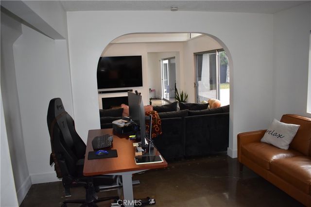 1156 Lyndhurst Drive, Riverside, CA 92507