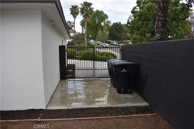 1156 Lyndhurst Drive, Riverside, CA 92507