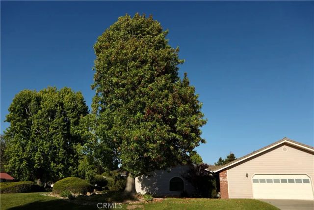1340 Foxenwood Drive, Santa Maria, CA 93455