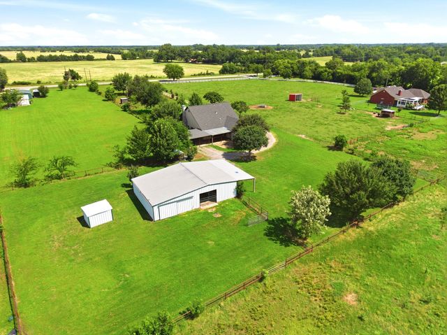 17948 FM 986, Poetry, TX 75160