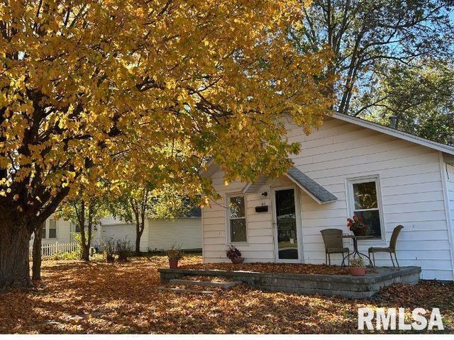 511 N SHELBY Street, Salem, IL 62881