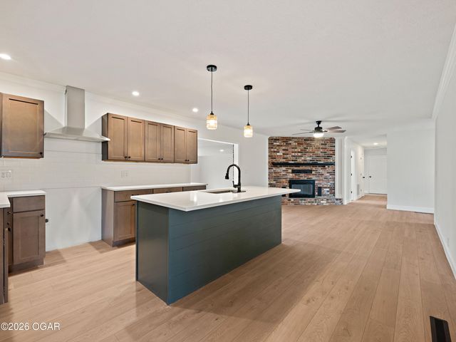 1924 E 45th Street, Joplin, MO 64804