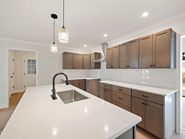 1924 E 45th Street, Joplin, MO 64804