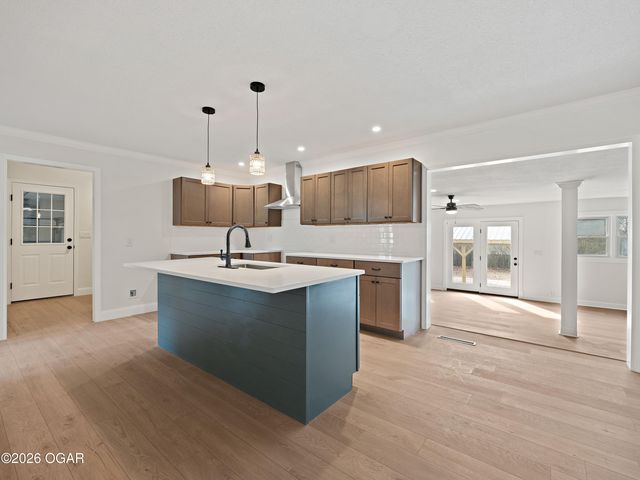 1924 E 45th Street, Joplin, MO 64804