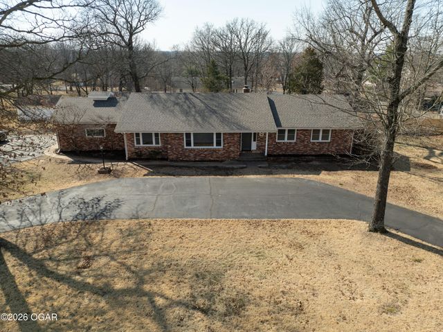 1924 E 45th Street, Joplin, MO 64804