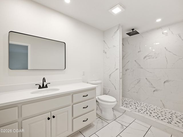 1924 E 45th Street, Joplin, MO 64804