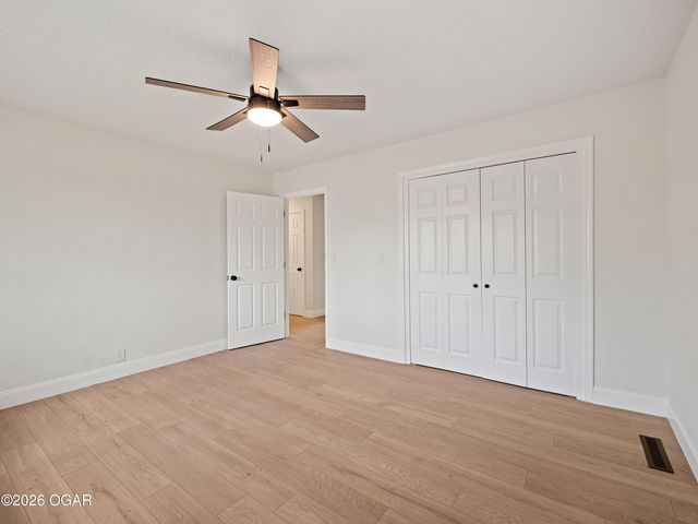 1924 E 45th Street, Joplin, MO 64804