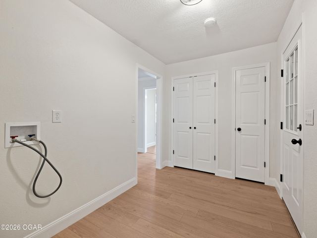 1924 E 45th Street, Joplin, MO 64804