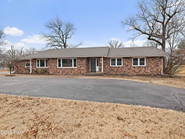 1924 E 45th Street, Joplin, MO 64804