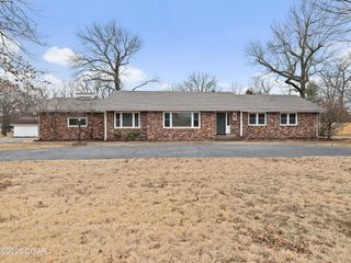 1924 E 45th Street, Joplin, MO 64804
