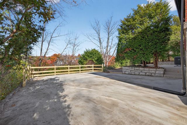 3558 Lobelia Drive, Blue Ash, OH 45241