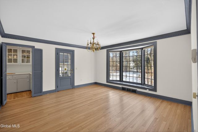 664 St. David's Lane, Niskayuna, NY 12309