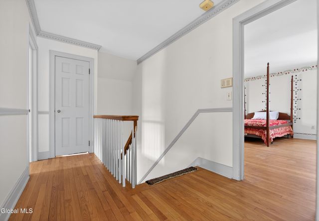 664 St. David's Lane, Niskayuna, NY 12309