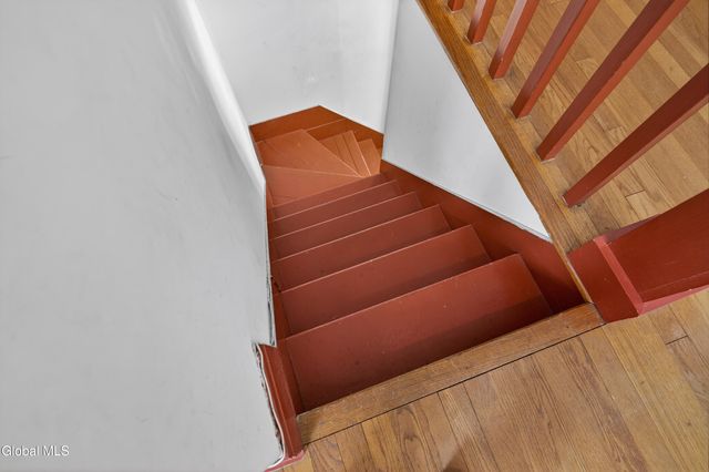 664 St. David's Lane, Niskayuna, NY 12309