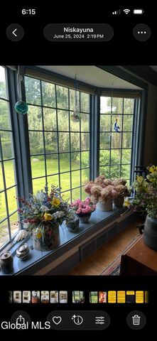 664 St. David's Lane, Niskayuna, NY 12309