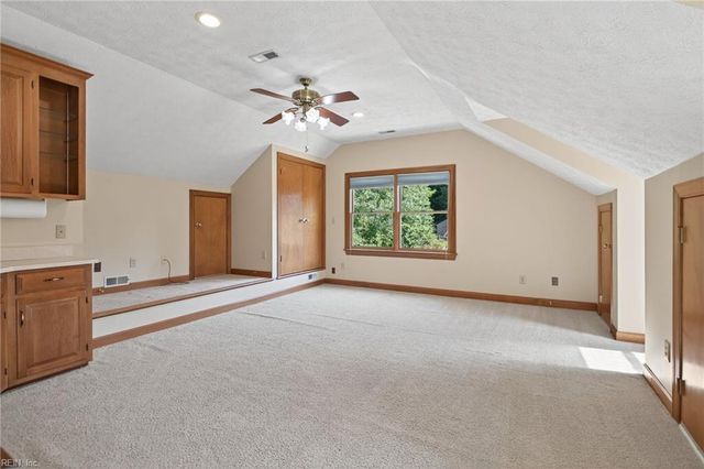 303 Tides RN, Yorktown, VA 23692