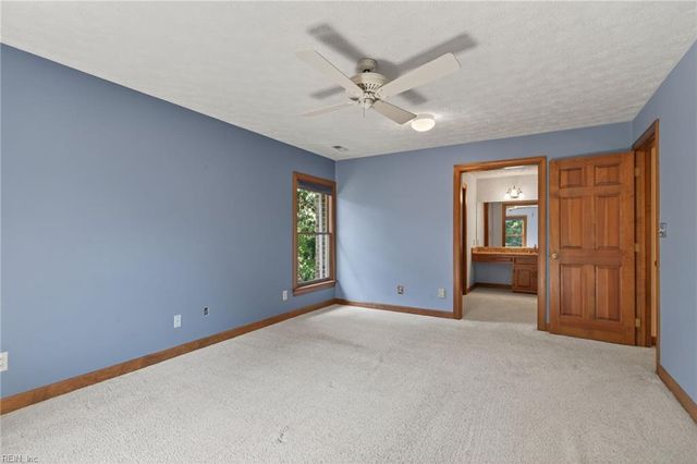 303 Tides RN, Yorktown, VA 23692