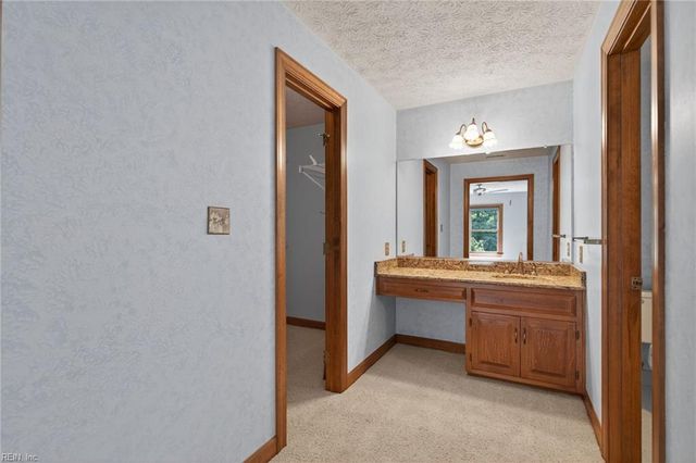 303 Tides RN, Yorktown, VA 23692