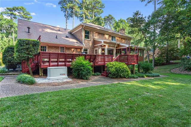 303 Tides RN, Yorktown, VA 23692