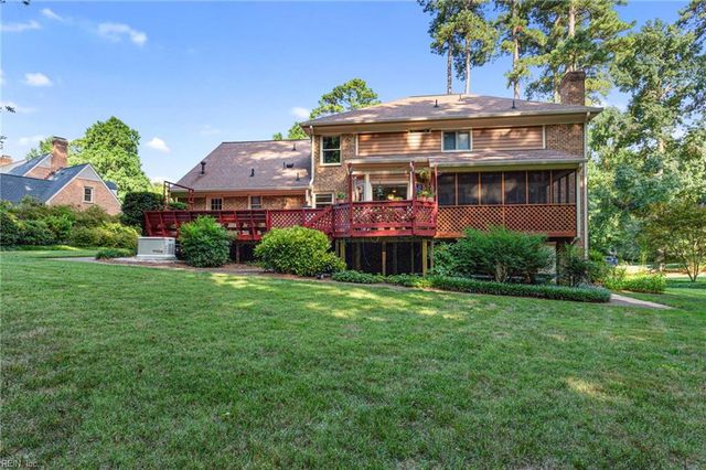 303 Tides RN, Yorktown, VA 23692