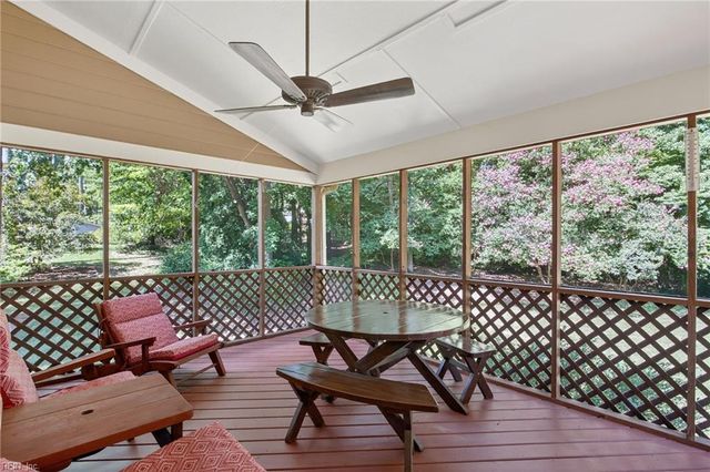 303 Tides RN, Yorktown, VA 23692