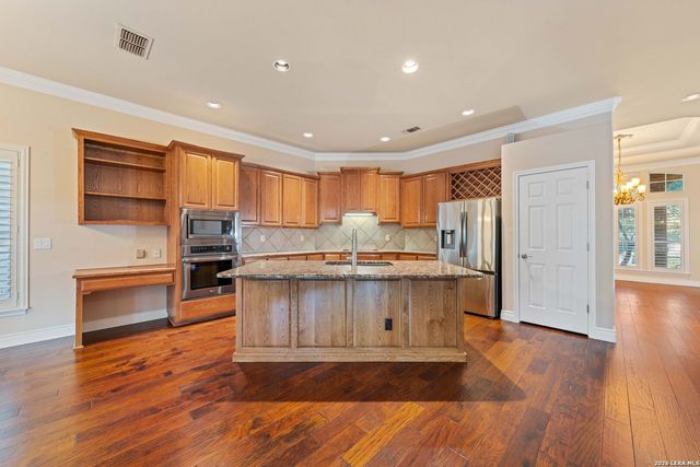 1711 Sandringham, San Antonio, TX 78258