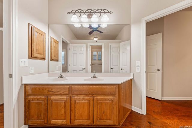 1711 Sandringham, San Antonio, TX 78258