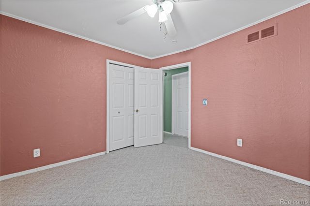 20311 Garden Court, Roseville, MI 48066